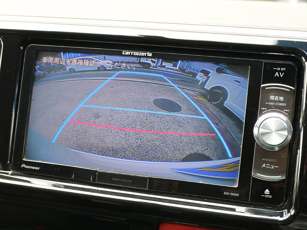 バックモニターになります！！