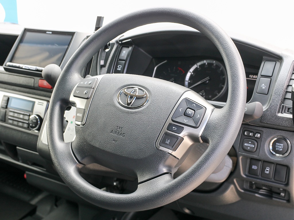 ステアリングスイッチ付き！！