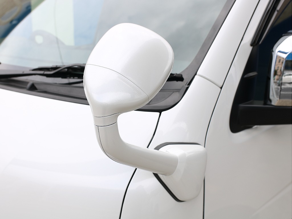 コーナーミラーボディ同色ペイント！！