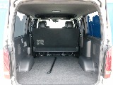 バンならではの荷室になります！！