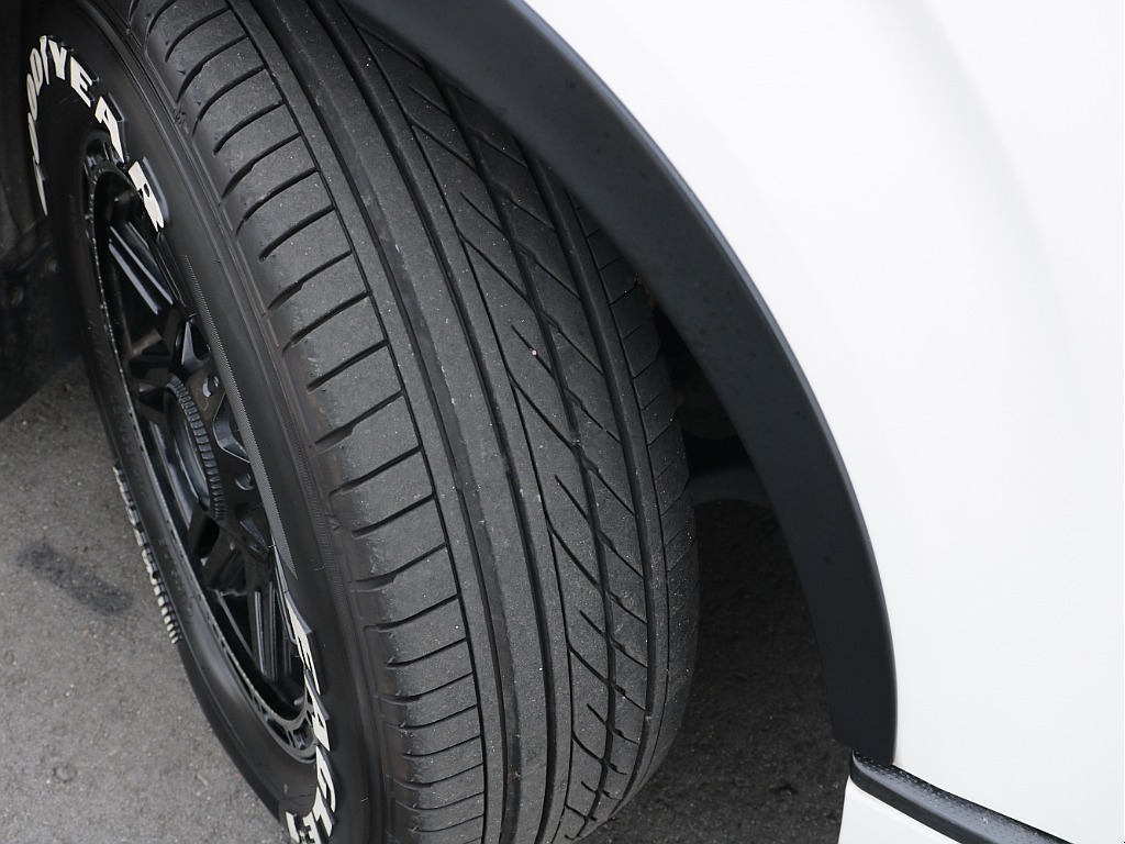 トヨタ ハイエースバン(33枚目)