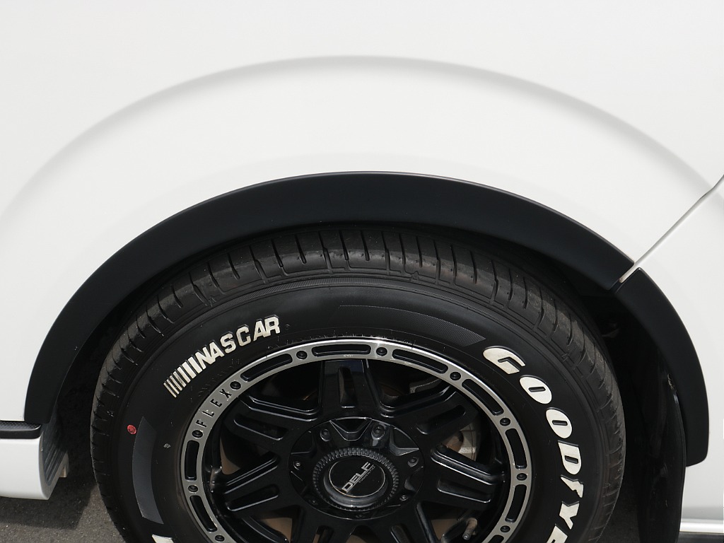 トヨタ ハイエースバン(36枚目)