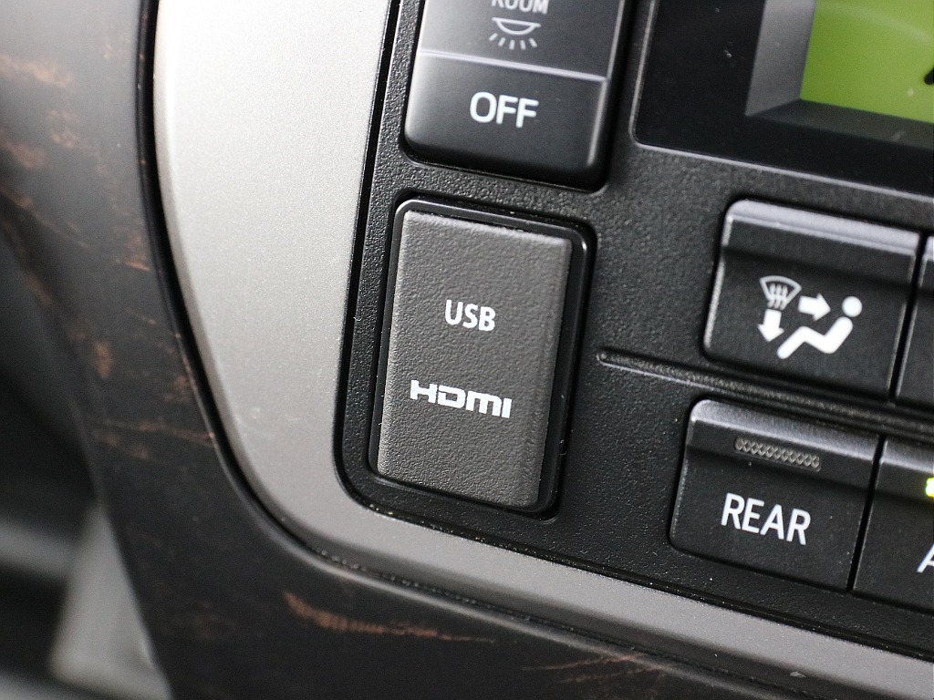 HDMI＆USBポート付き！！