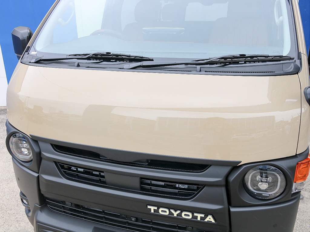 ボンネットスムージング施工済み！！