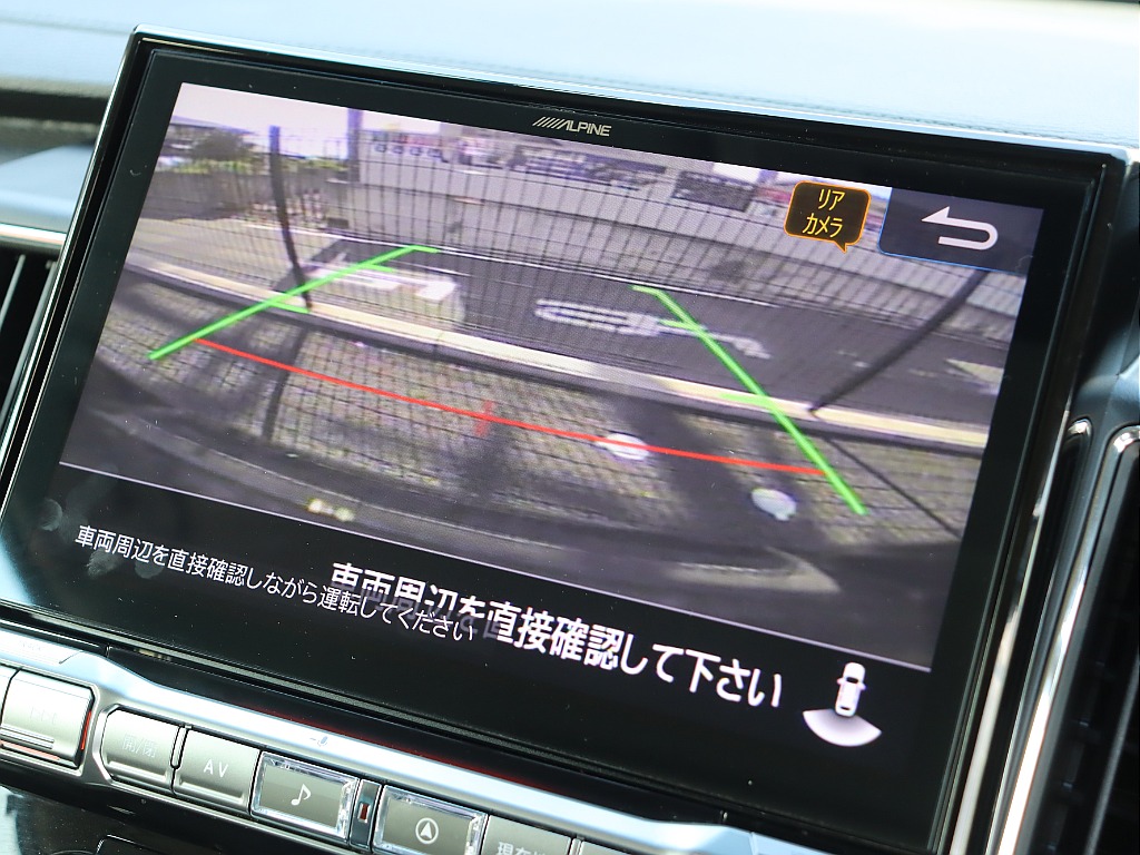 もちろんバックカメラ付き！！