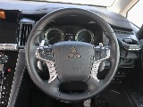 ステアリング！！パドルシフト付きで運転が楽しいですよ(^^♪