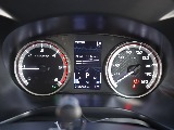 マイチェン前の車両ならではのアナログメーター！