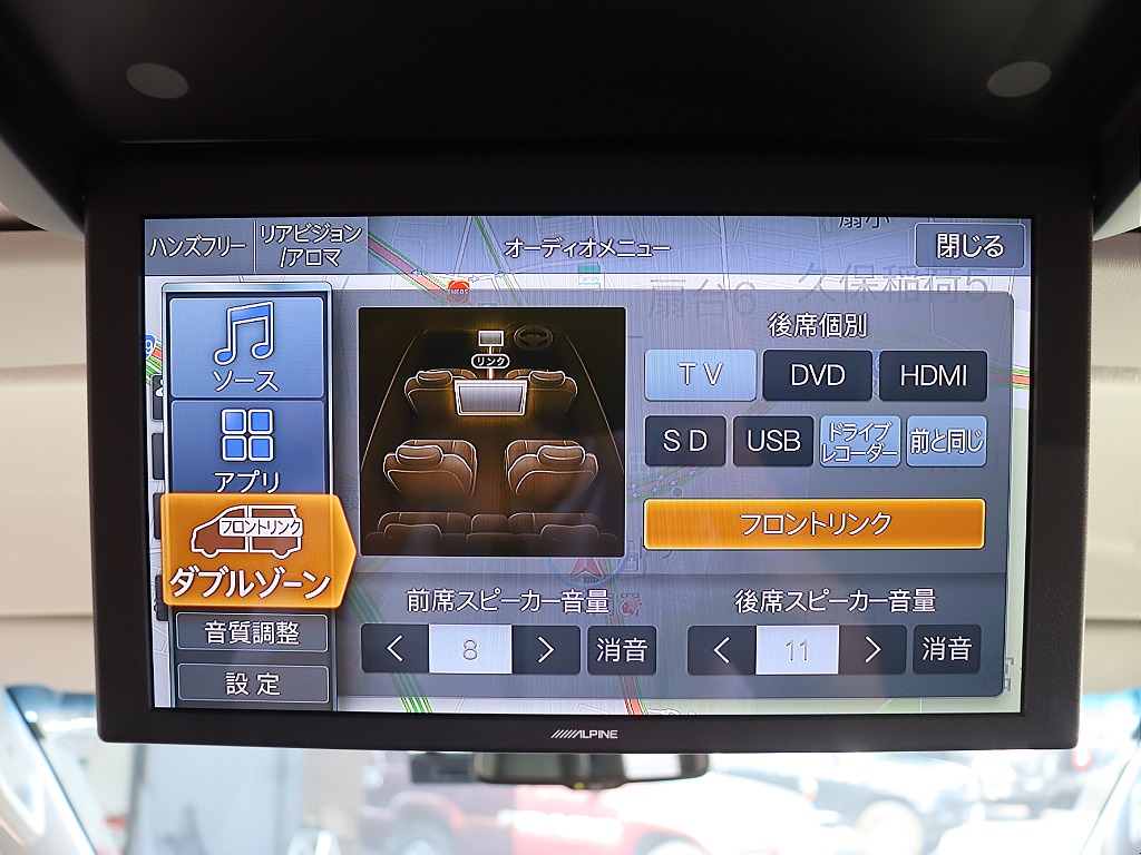 後席モニターも装着済み！