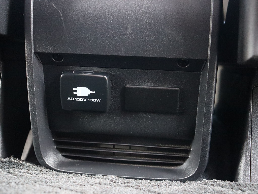 電源もあるので携帯の充電は困りません！