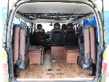 両側跳ね上げで広々とした荷室になります！！