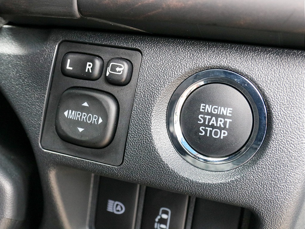 トヨタ&nbsp;ハイエース&nbsp;ワゴン2.7グランドCファインテックツアラー&nbsp;オットマン付きキャプテンシート&nbsp;千葉県の詳細画像&nbsp;その18