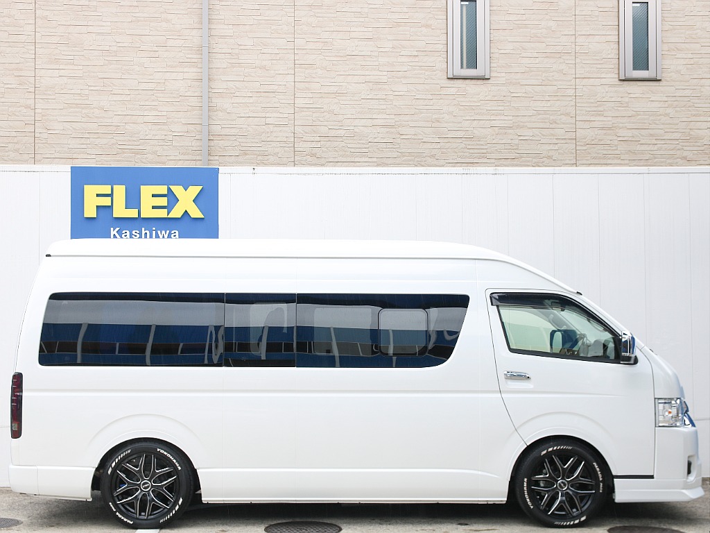 トヨタ&nbsp;ハイエース&nbsp;ワゴン2.7グランドCファインテックツアラー&nbsp;オットマン付きキャプテンシート&nbsp;千葉県の詳細画像&nbsp;その9