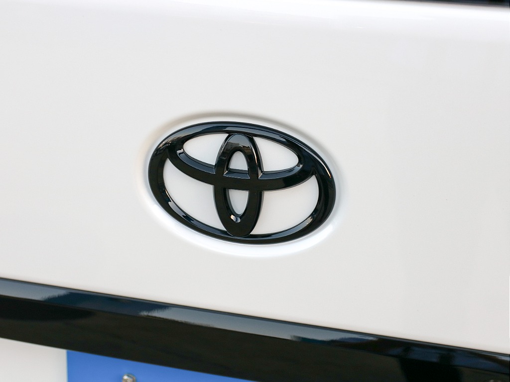 トヨタ&nbsp;ハイエース&nbsp;ワゴン2.7GLロング ミドルルーフ&nbsp;ブラックエディション&nbsp;千葉県の詳細画像&nbsp;その12
