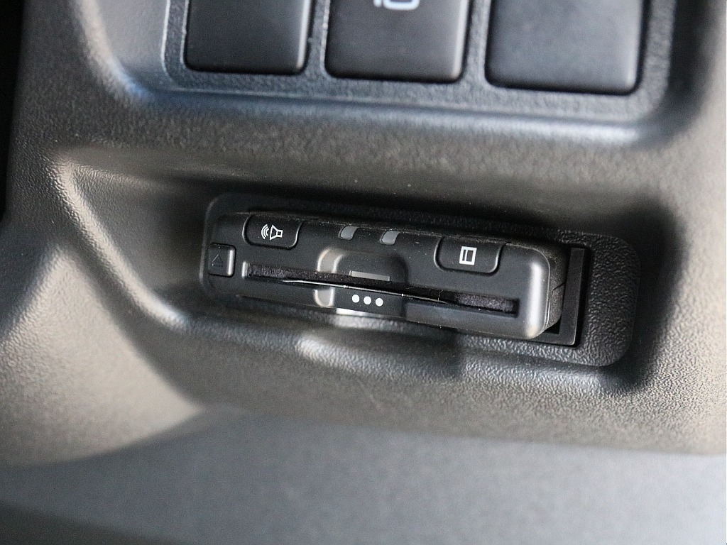 トヨタ&nbsp;ハイエース&nbsp;ワゴン2.7グランドキャビン&nbsp;フローティングナビ付き&nbsp;千葉県の詳細画像&nbsp;その19
