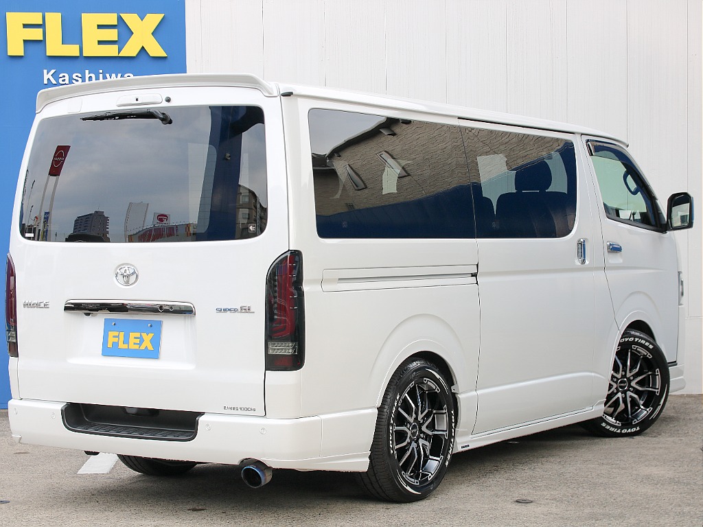 トヨタ&nbsp;ハイエースバン&nbsp;5D2.0スーパーGLダークプライムⅡロング&nbsp;67 ROKU NANA フルエアロパッケージ&nbsp;千葉県の詳細画像&nbsp;その10