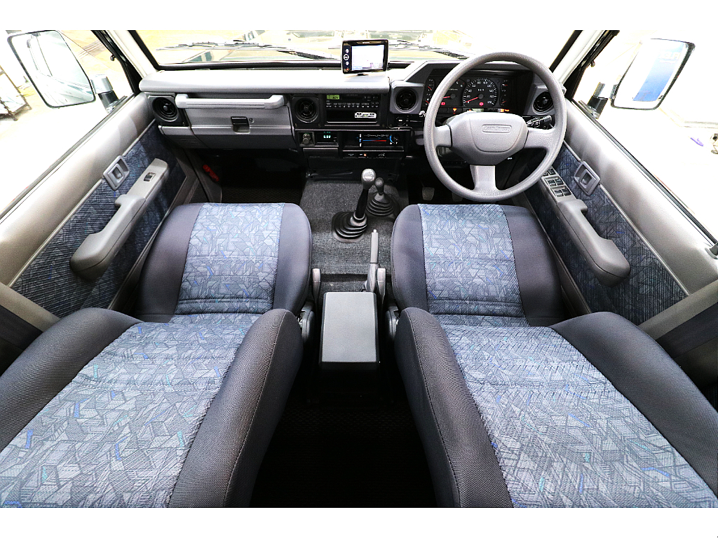 トヨタ ランドクルーザー70 4.2 ZX ディーゼル 4WD(4288025699) | 車 