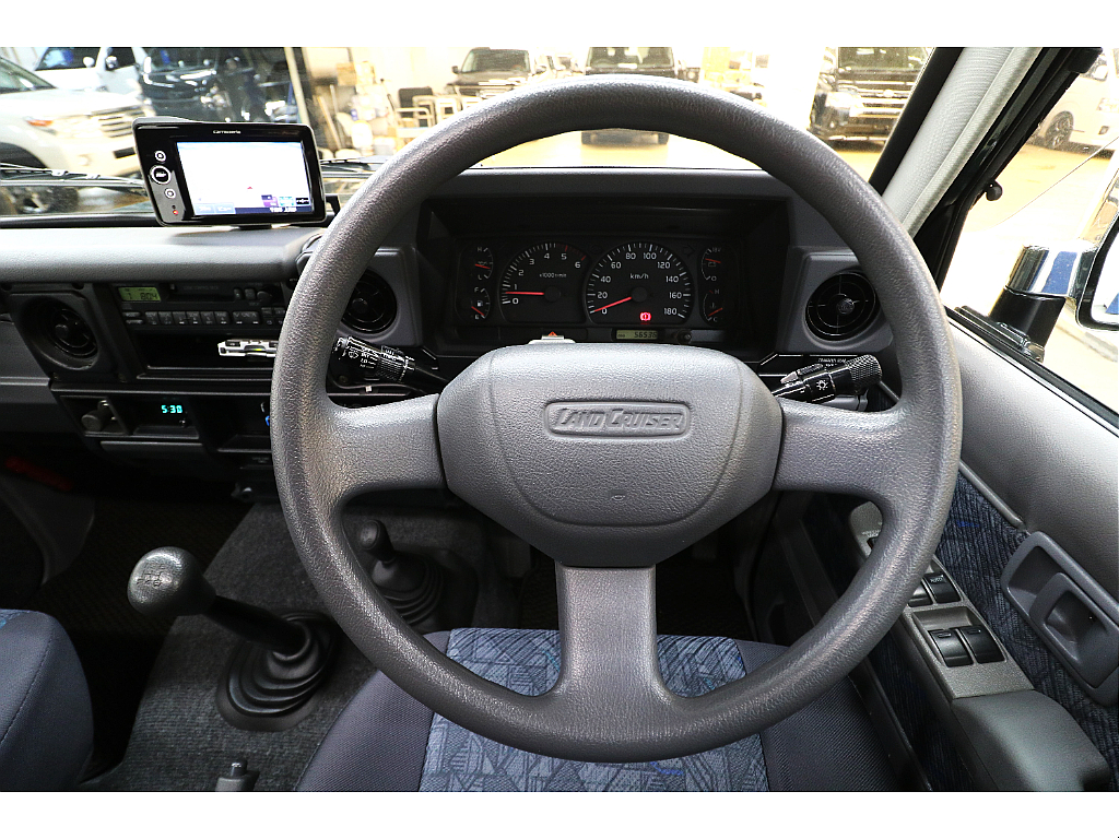 トヨタ ランドクルーザー70 4.2 ZX ディーゼル 4WD(4288025699) | 車 