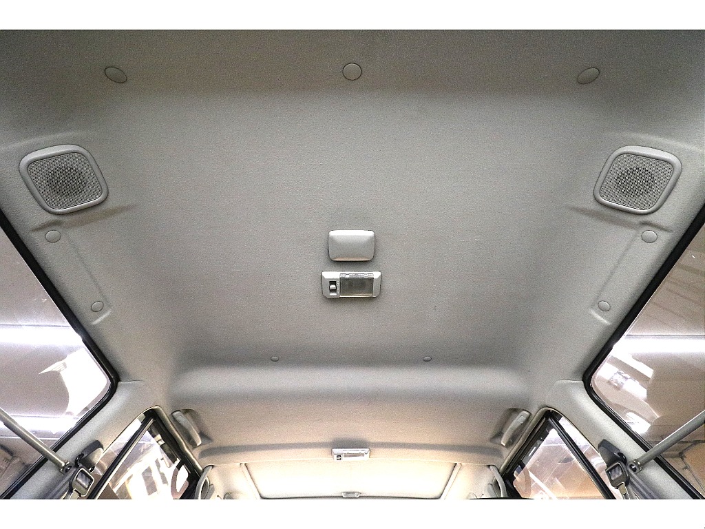 トヨタ ランドクルーザー80 バン4.2DT VXリミテッド 4WD  北海道の詳細画像 その10