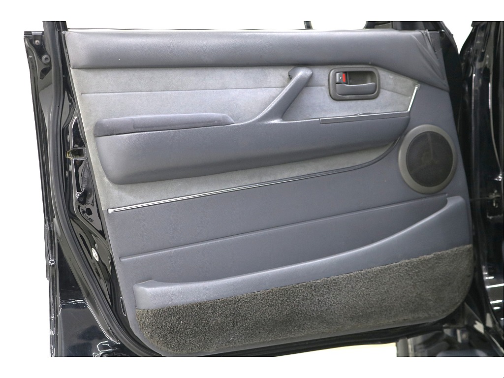 ドアトリムになります☆