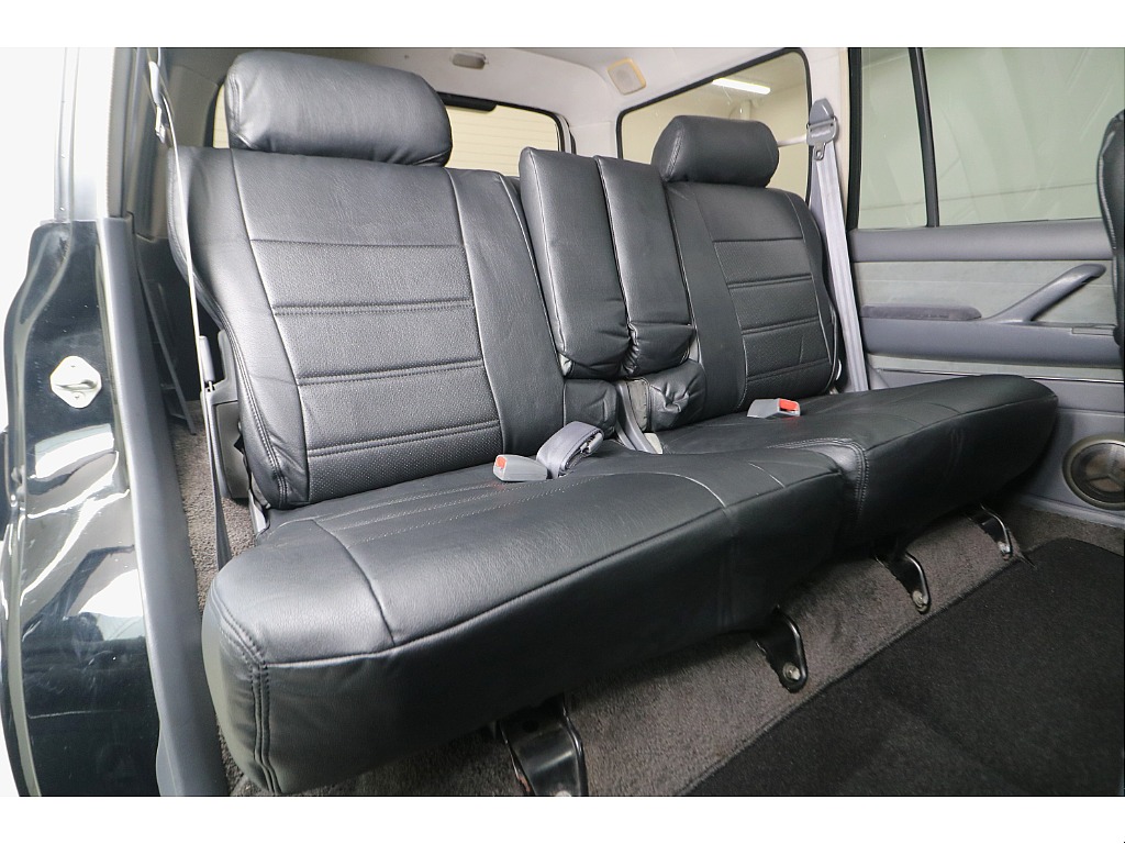 後部座席になります☆