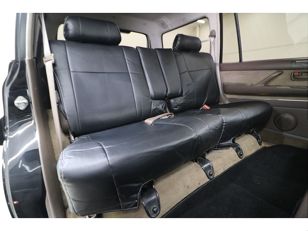 後部座席になります☆