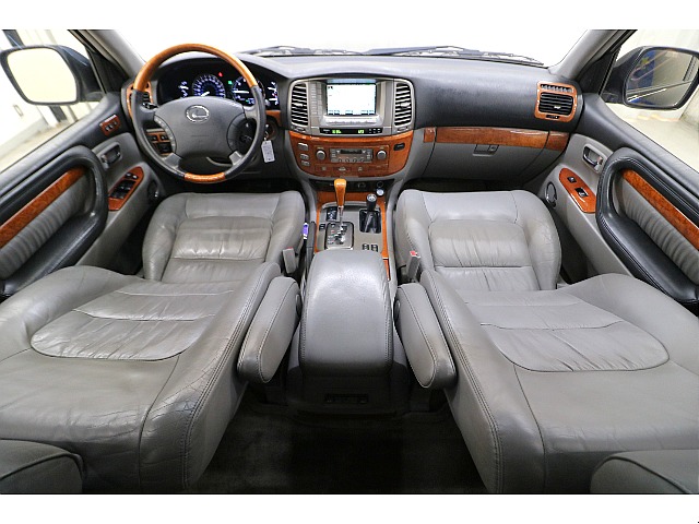 内装は当店にてルームクリーニング済みとなりますので綺麗な状態です♪