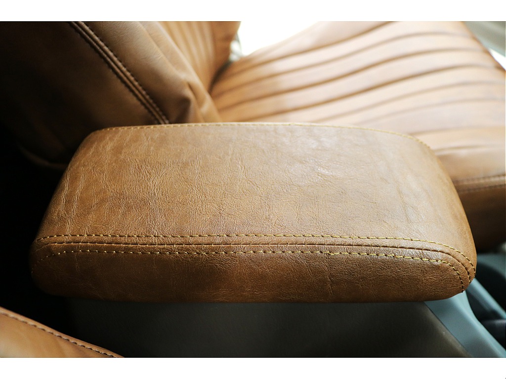 ブラウン生地内張張替え☆