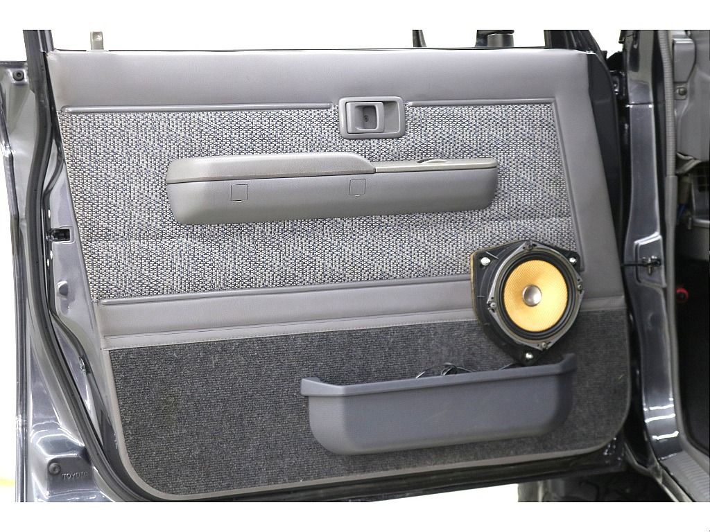 ドアトリムになります☆