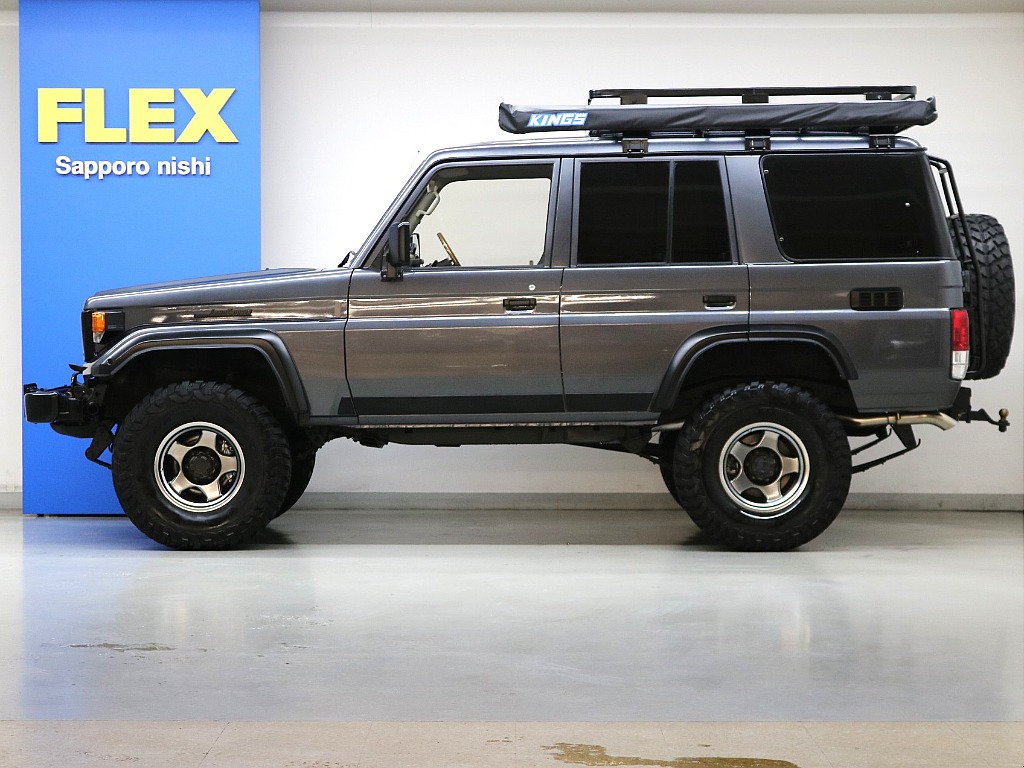 サンルーフ☆サスペンションシート☆カロッツェリアフルセグナビ☆ＥＴＣ☆ドライブレコーダー☆レーダー探知機☆カロッツェリアスピーカー＆ウーファー☆新品輸出用シフトノブ☆