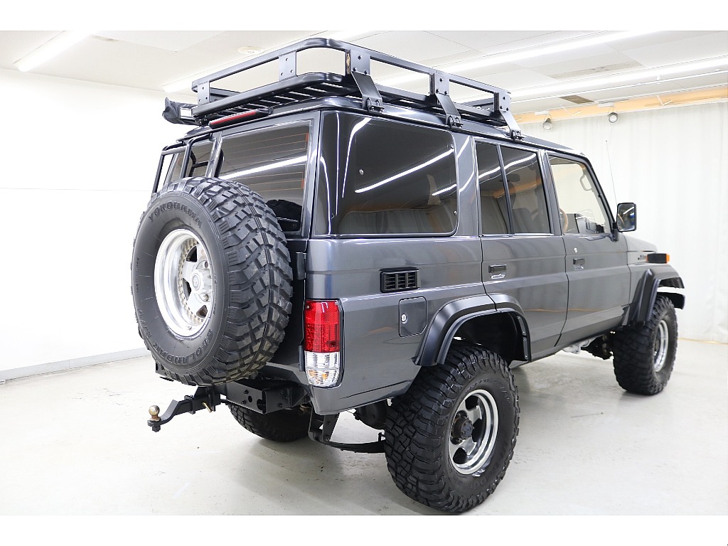 ルーフラック☆リヤラダー☆ＫＩＮＧＳサイドオーニング☆ダウンテールマフラー☆ヒッチレシーバー☆新品ＬＥＤテールランプ☆