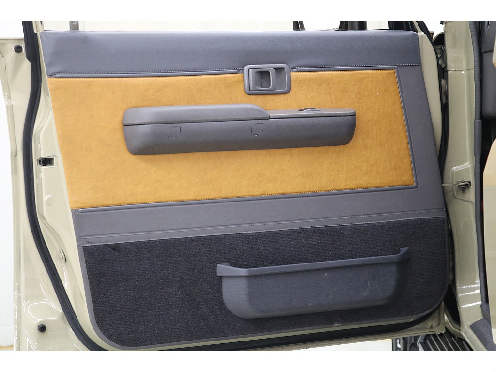 ドアトリムになります☆ＮＥＷ：キャメル生地張替え☆