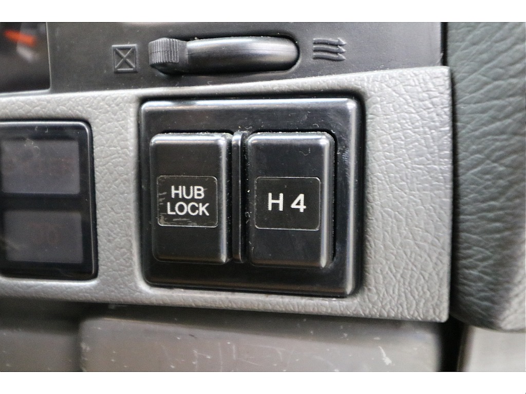 新品オートフリーハブ交換済み☆