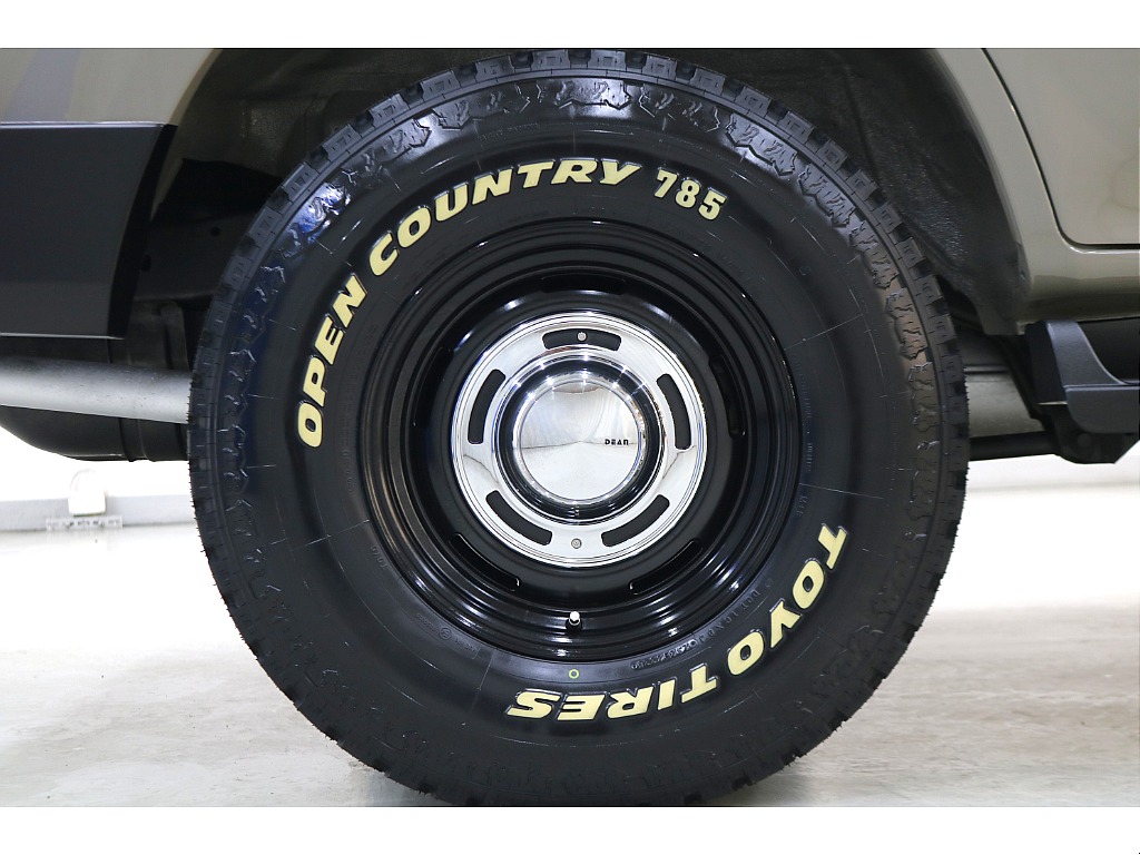 新品ＴＯＹＯオープンカントリー７８５タイヤ×新品ＤＥＡＮクロスカントリー１６インチＡＷ☆