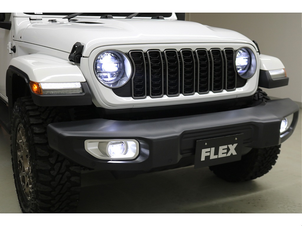 新品２０２４フロントグリル☆新品ＪＥＰＰＥＳＥＮフォグハーネスカバー☆本州仕入れ☆新品背面タイヤカバー☆