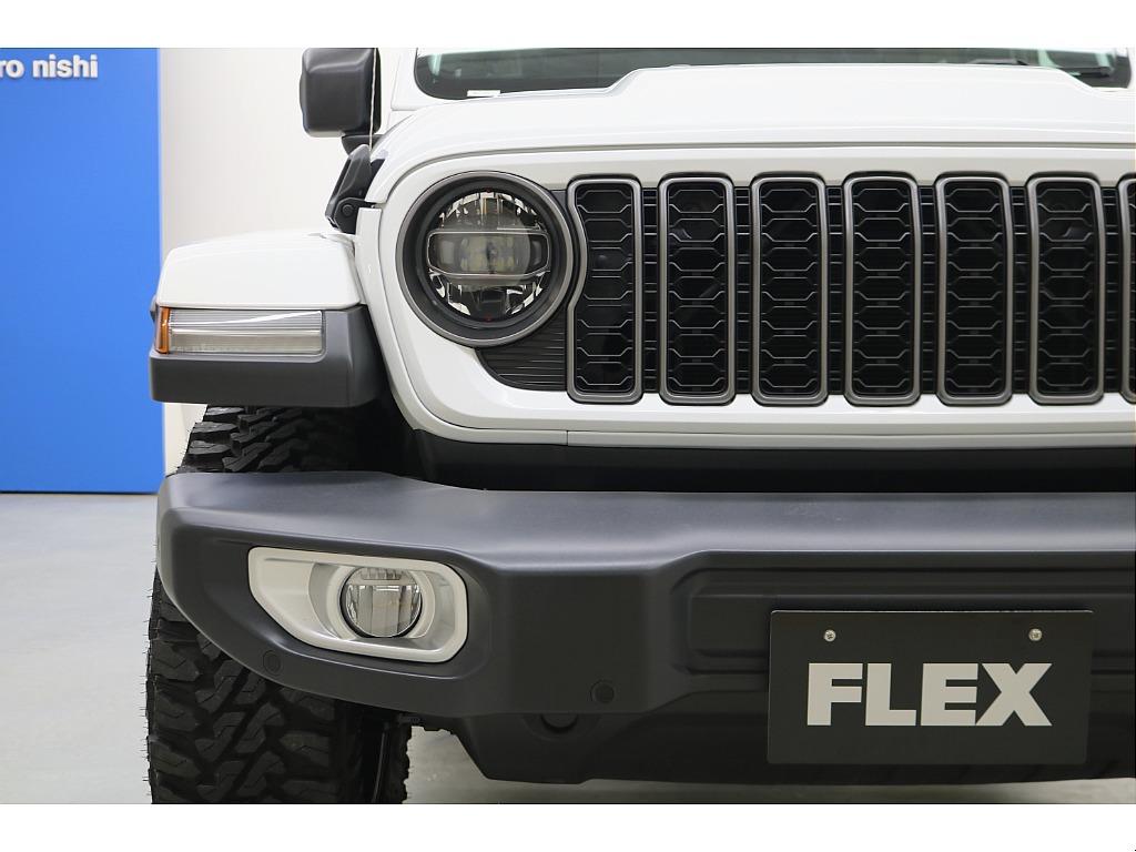 新品２０２４フロントグリル☆新品ＪＥＰＰＥＳＥＮフォグハーネスカバー☆本州仕入れ☆新品背面タイヤカバー☆