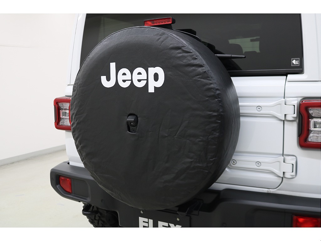 新品２０２４フロントグリル☆新品ＪＥＰＰＥＳＥＮフォグハーネスカバー☆本州仕入れ☆新品背面タイヤカバー☆