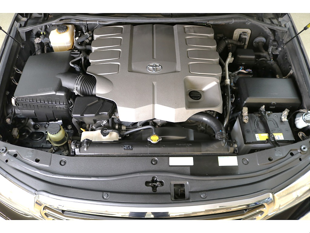 エンジンルームになります☆