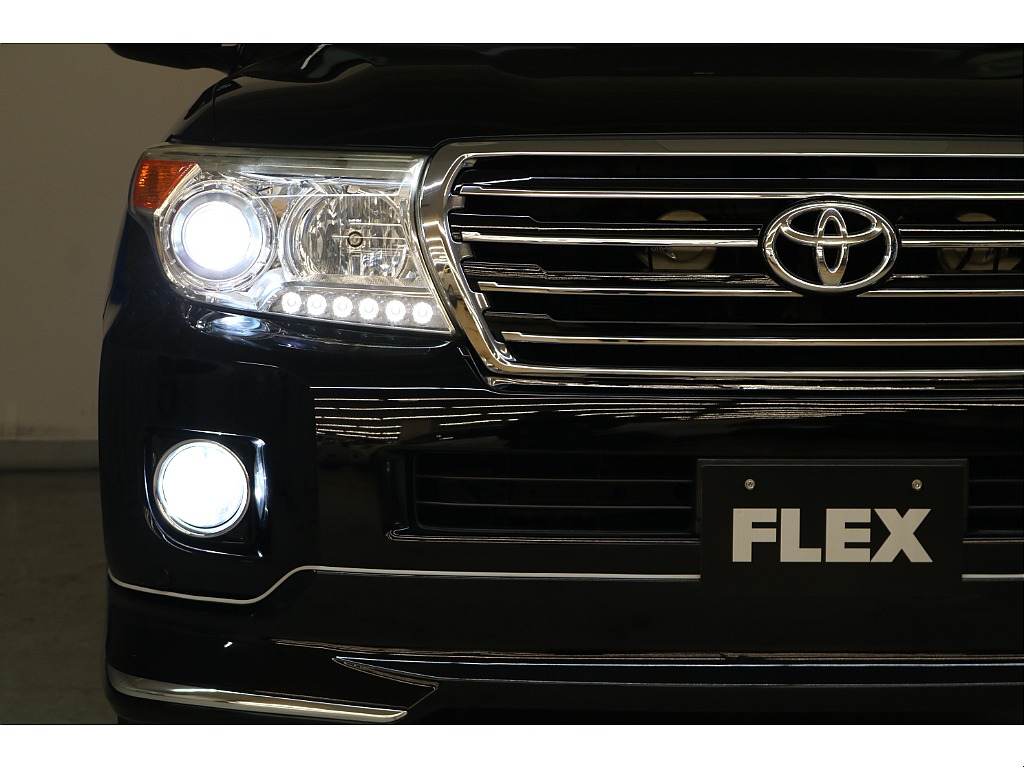 買取特選車☆最上級グレードＺＸ☆人気装備多数☆２０２ブラック☆ガナドール４本出しマフラー☆ＳＯＲＥＸヒッチメンバー☆