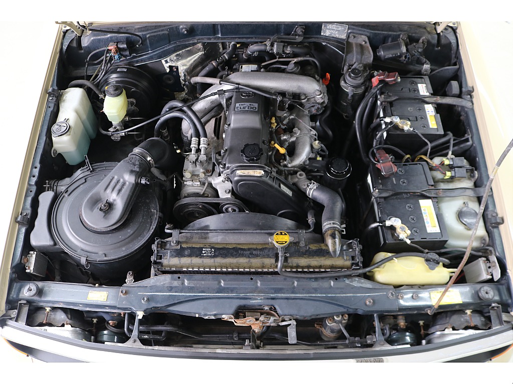 耐久性に優れた１ＫＺエンジン搭載☆軽やかな走り出しが特徴的です♪