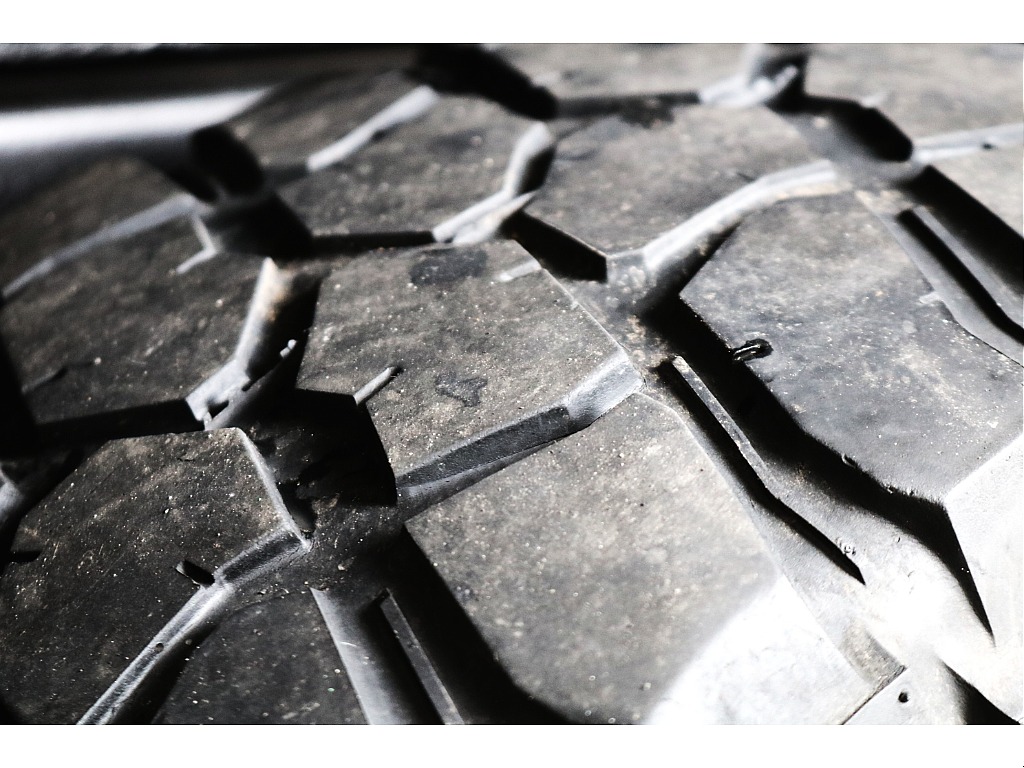 ＢＦグッドリッチＫＭ２　ＭＴタイヤ×輸出用ホイール☆