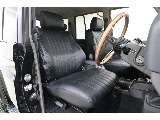 新品クラシックシートカバー装着済みです♪