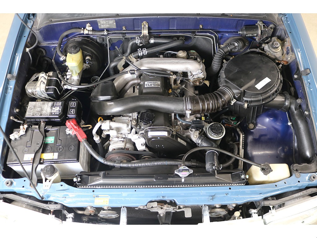 耐久性に優れたディーゼルエンジン搭載☆