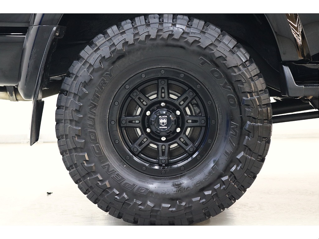 ＴＯＹＯオープンカントリーＭＴタイヤ×BlackMamba 17インチAW☆