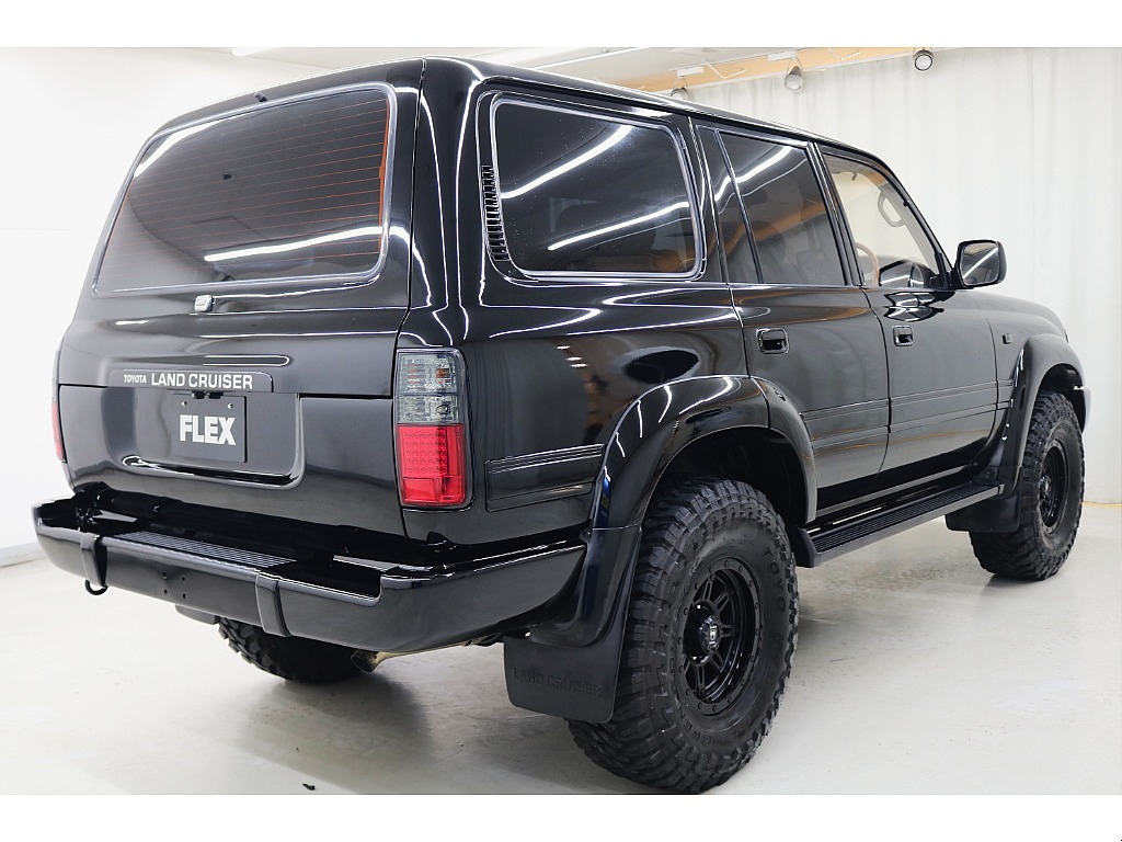 茶内装☆後期型☆ディーゼルターボ☆オールペイント：ブラック☆ベッドキット装備☆リフトＵＰ☆サクソンダウンテールマフラー☆新品ＬＥＤテールランプ（スモーク）☆