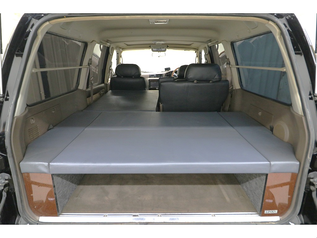 ベッドキット装着済み♪キャンプや車中泊にもすぐに使っていただけます♪