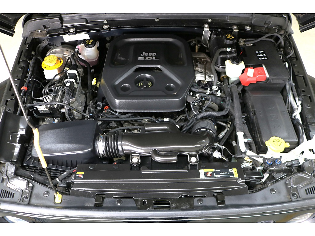 ２０００ＣＣガソリンターボエンジン☆