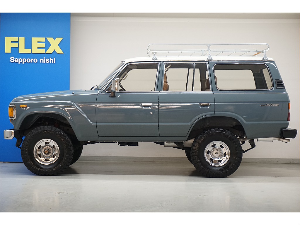 カロッツェリアＳＤナビ☆ＮＥＷ：ダッシュボード張替え☆新品クラシックシートカバー☆新品フロアマット☆整備記録簿保管☆