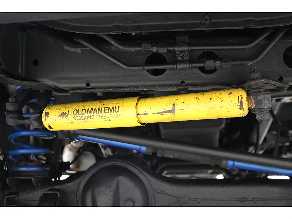 オールドマンエミューステアリングダンパー☆