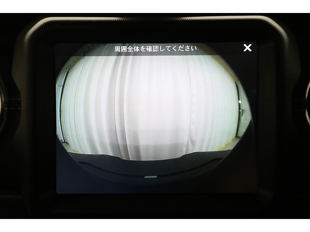 ８．４インチUconnectナビ（AppleCarPlay、androidauto対応）☆フロント、サイド、バックカメラ☆