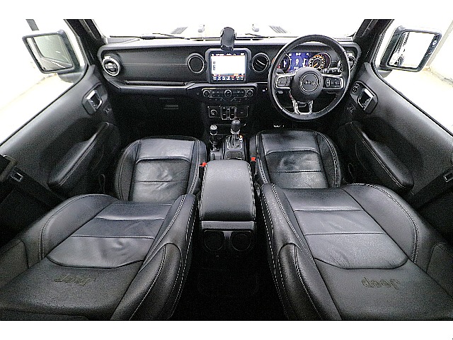 内装は当店にてルームクリーニング済みとなりますので綺麗な状態です♪